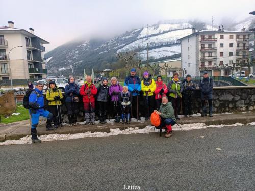 Montes en Navarra: Leitza-Urtezar-Hirupagoeta-Okabio-Axuste-Guratz-Leitza (3/4/2022)